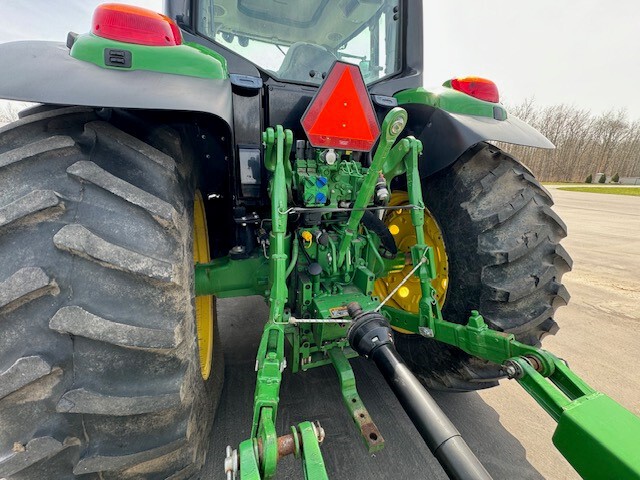 2018 John Deere 6155M