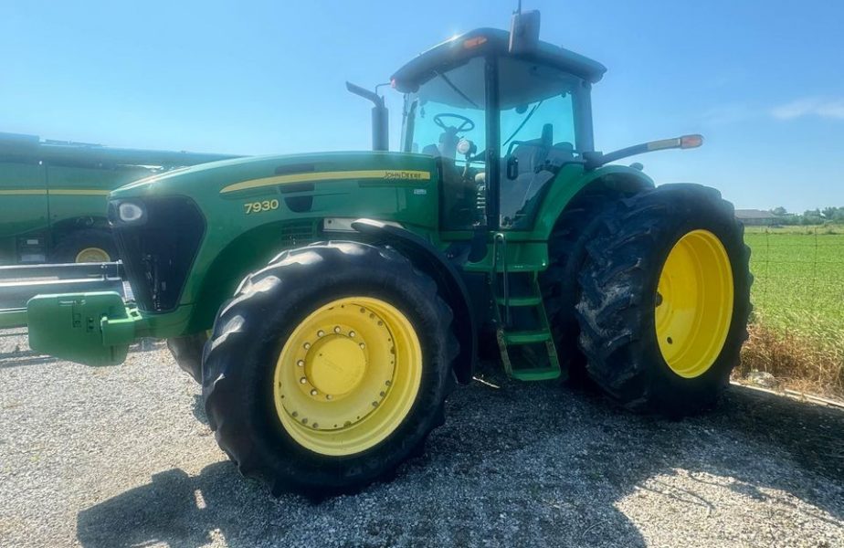 2010 John Deere 7930