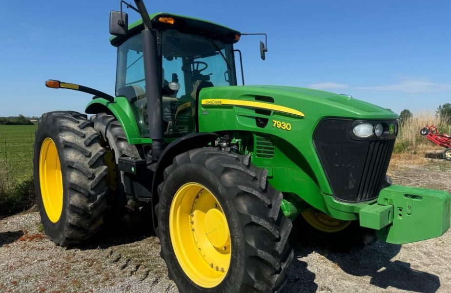 2010 John Deere 7930