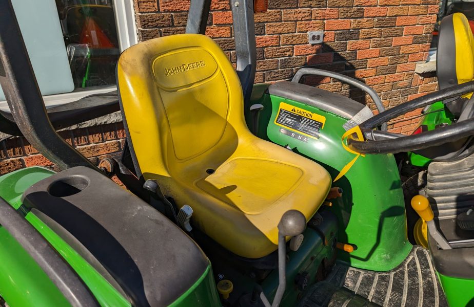 1999 John Deere 4200