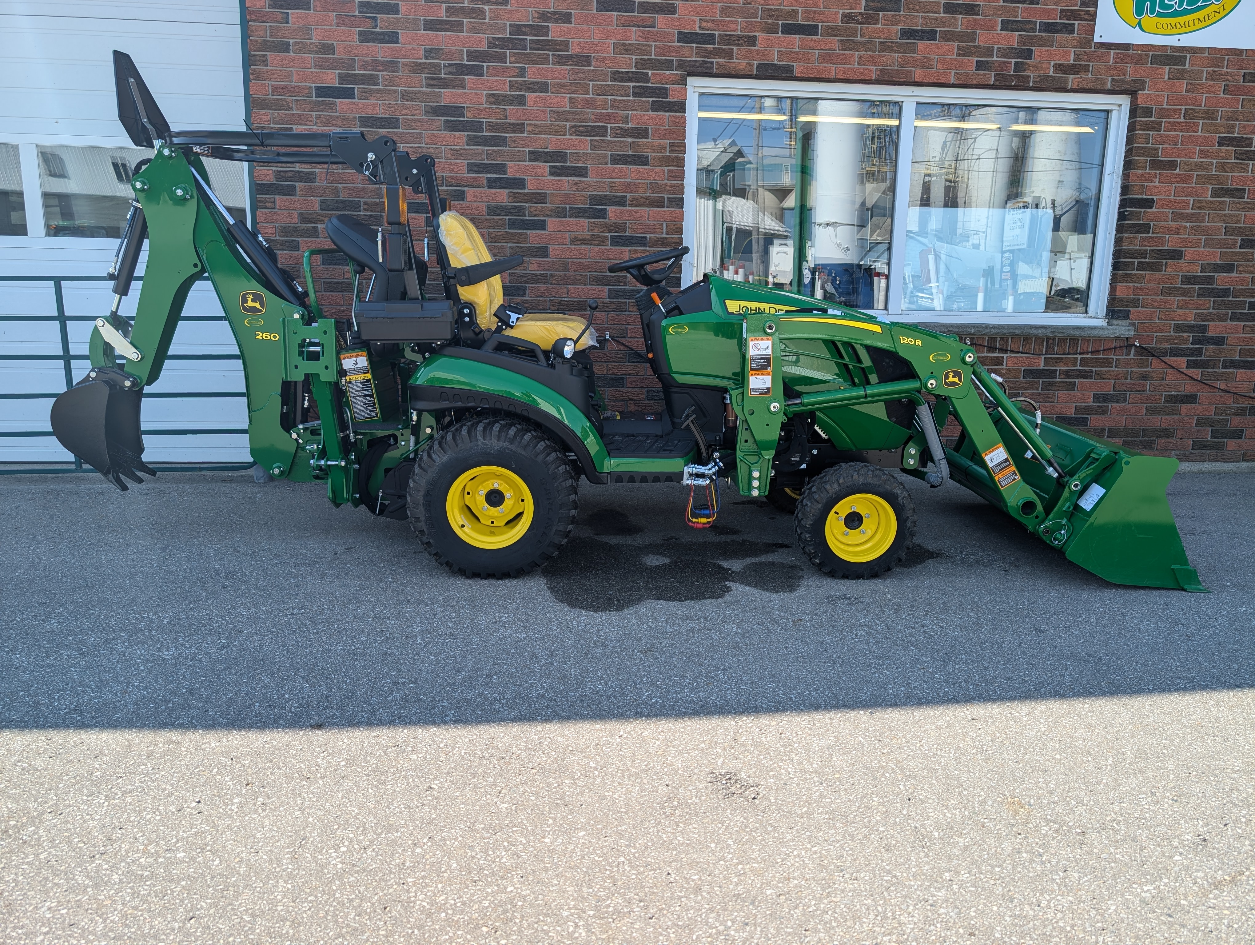 2022 John Deere 1025R