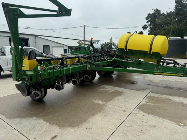 2009 John Deere 1770NT