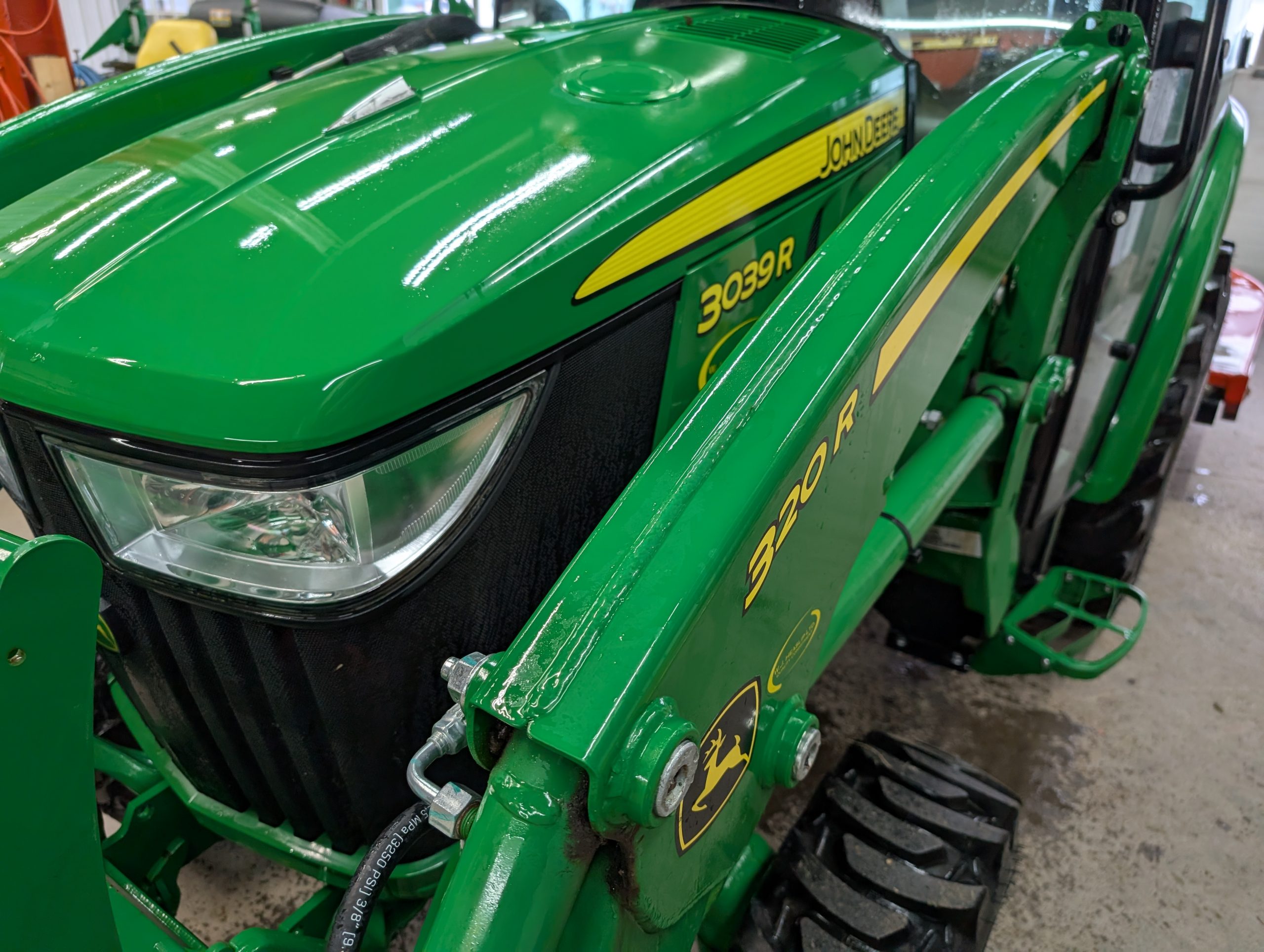 2022 John Deere 3039R