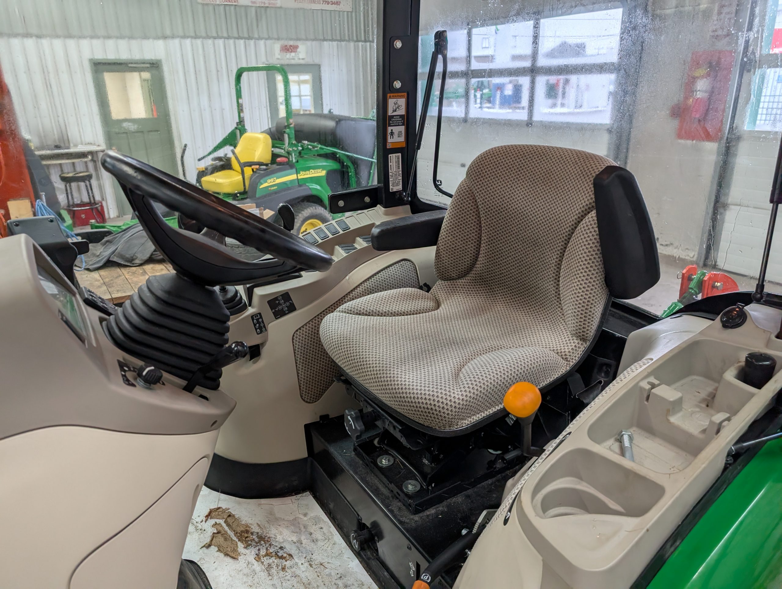 2022 John Deere 3039R